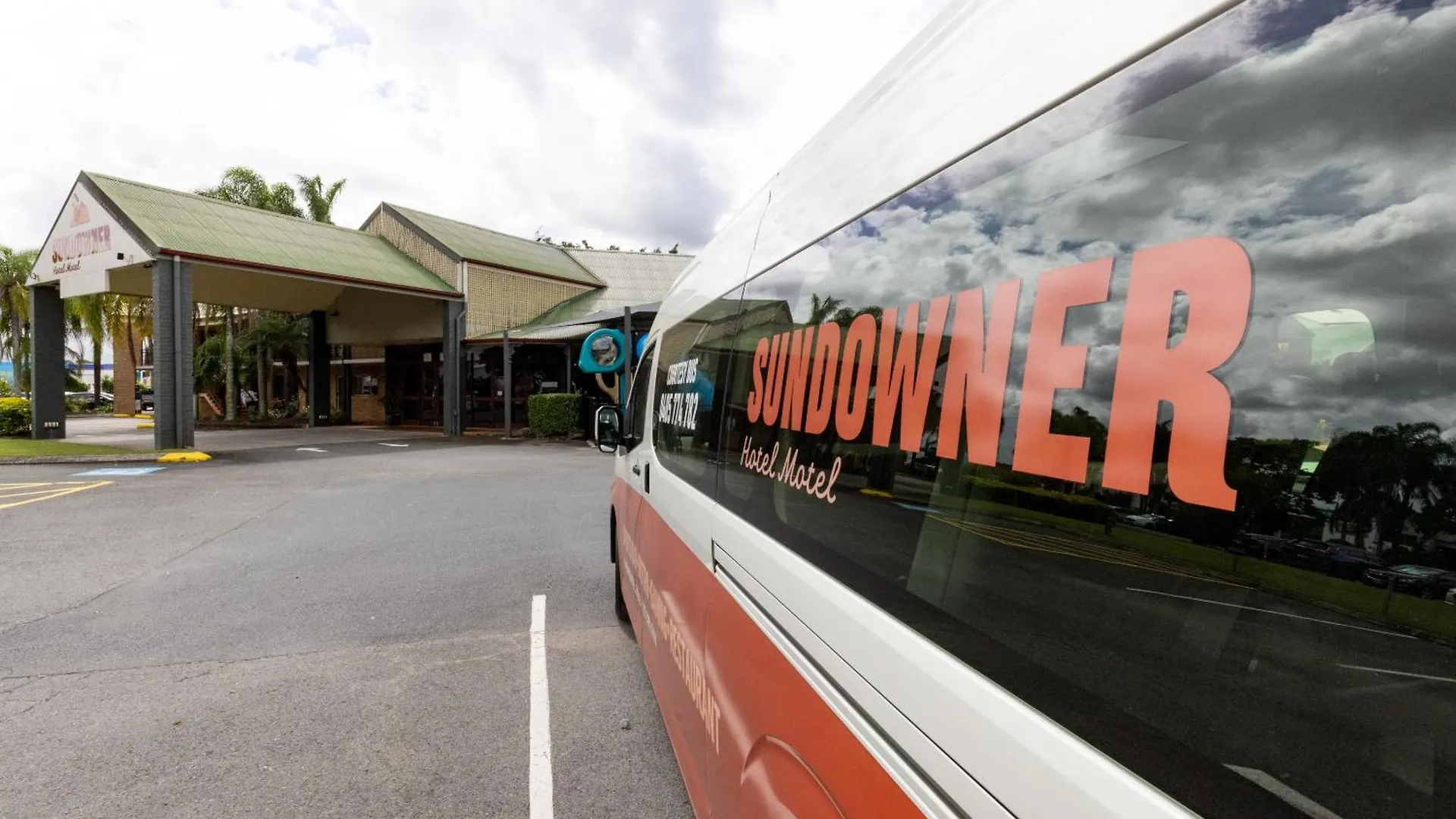 ***  Sundowner Hotel Motel Caboolture Austrálie